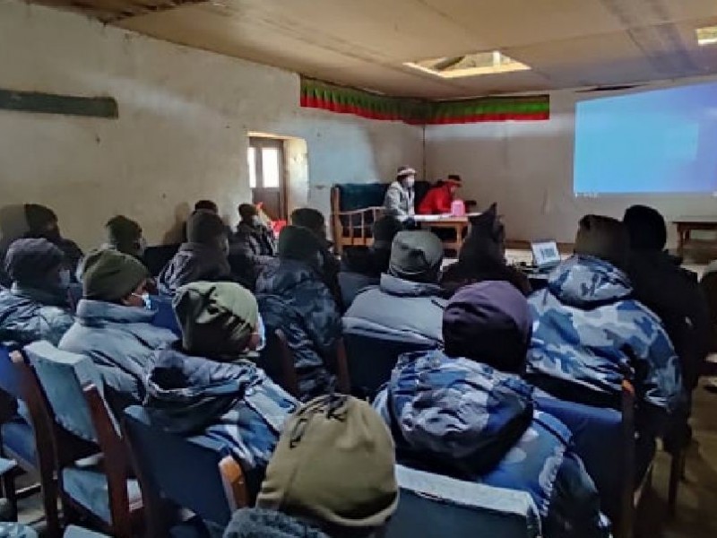 सशस्त्र प्रहरीलाई अभिमुखीकरण